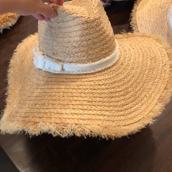 Hat Attack Coverup Sunhat in Natural & Ivory - Picture 5 of 9